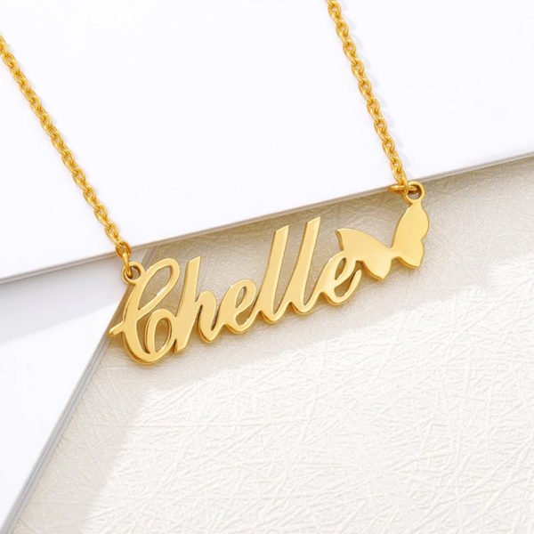 Name on Necklace-Gift-Online-in-Pakistan
