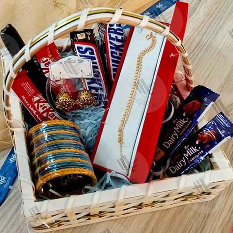 Buy Traditional Gift Basket The Elegance