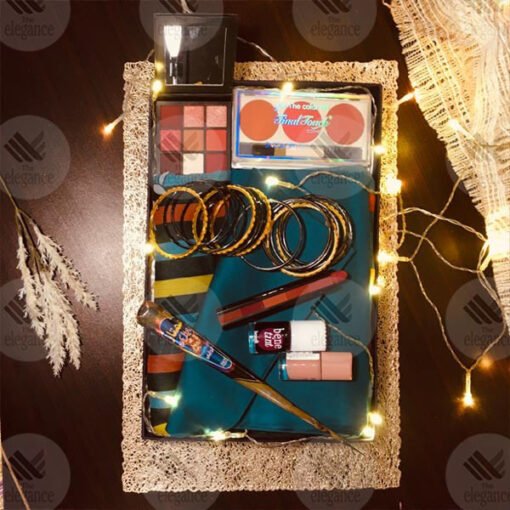 Eidi-Box-for-Her-Gifts-Online-in-Pakistan