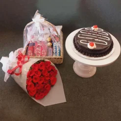Buy Best Cake and Bouquet with Chocolate Basket Online Gifts in Pakistan