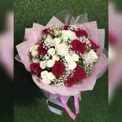 Modern Red White Roses Bouquet Store Online in Pakistan