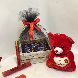 Custom Bunch of Love Gift Basket for Her Online in Pakistan