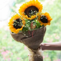 Buy Best Sunflower Bouquet Online Gifts in Pakistan